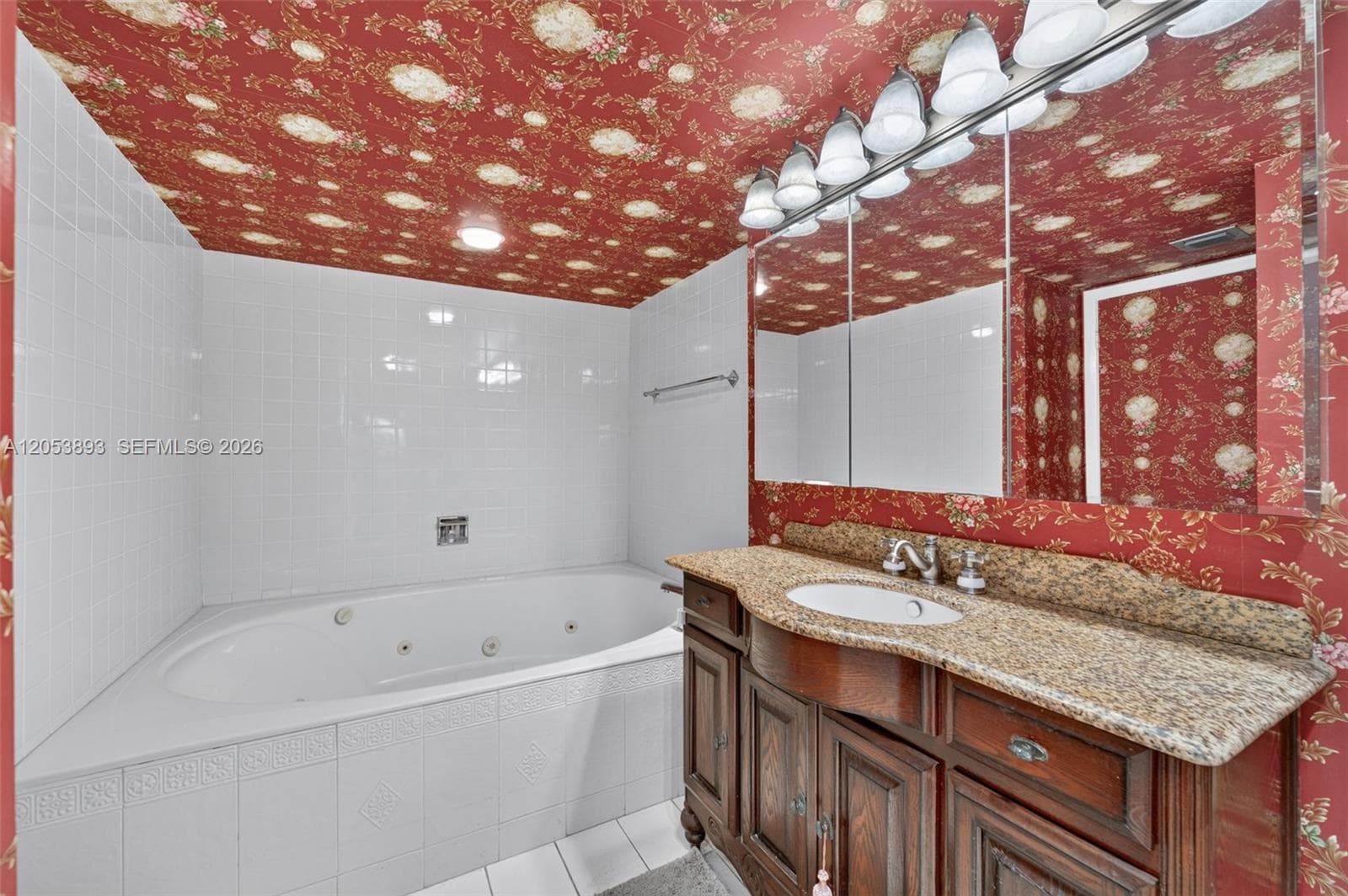 Anchor Bay Club · #207 in Hallandale Beach - Photo 23