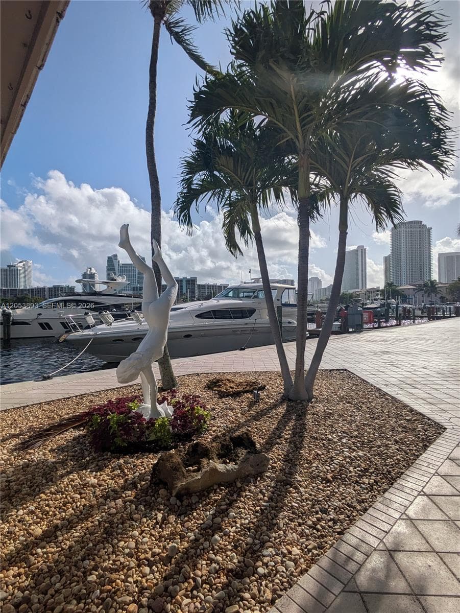 Anchor Bay Club · #207 in Hallandale Beach - Photo 43