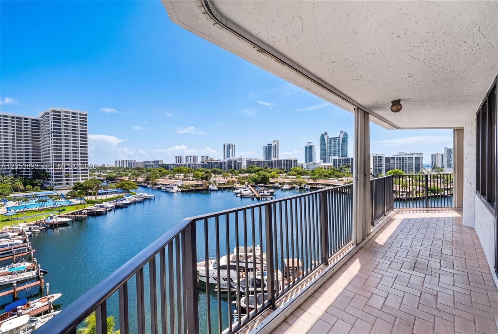 Anchor Bay Club · #207 in Hallandale Beach - Photo 30