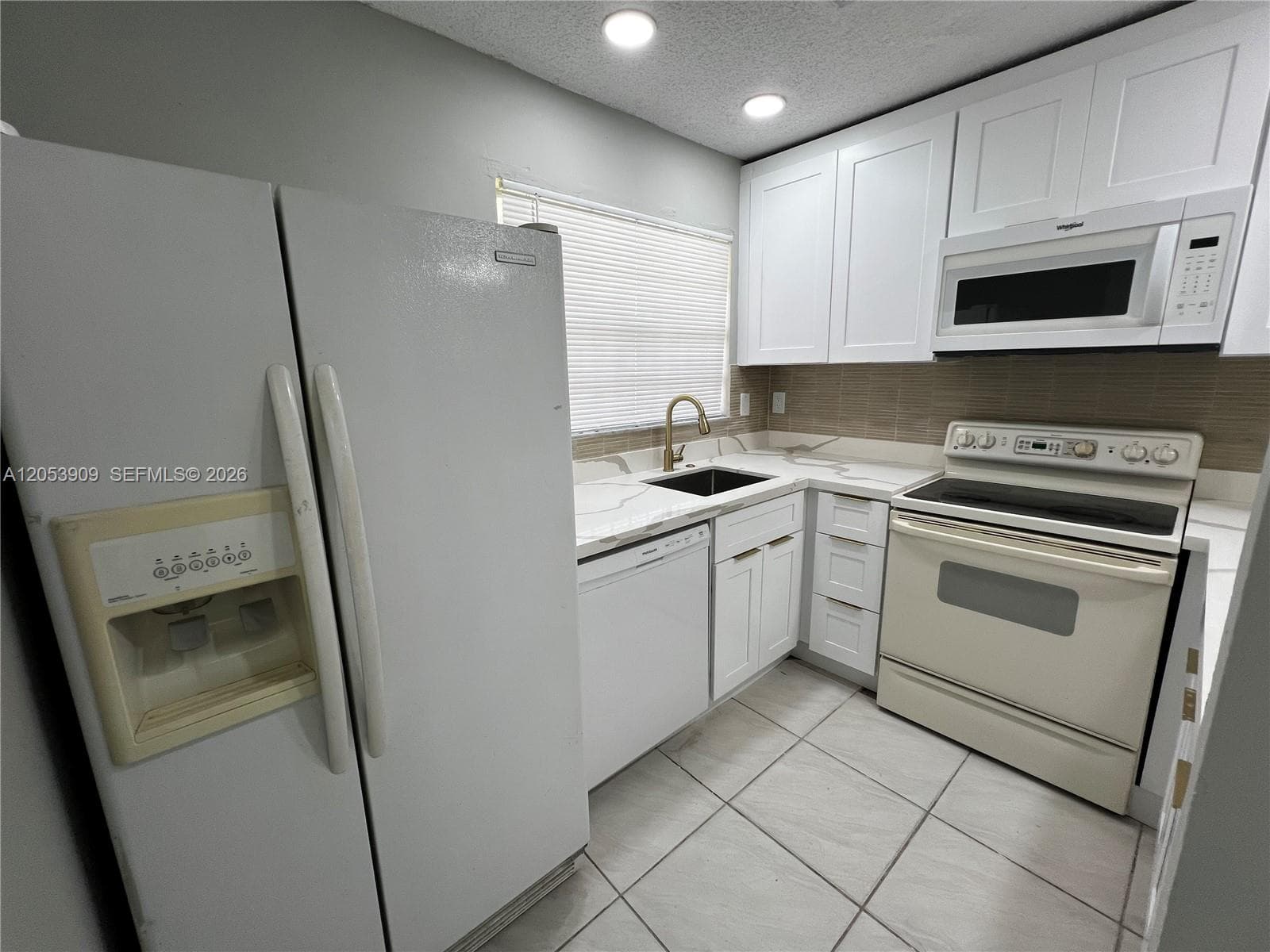 SIERRA RIDGE CONDO A · #2 in Miami - Photo 2