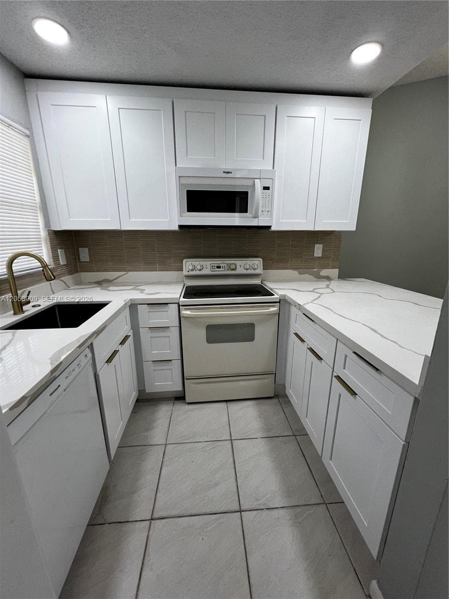 SIERRA RIDGE CONDO A · #2 in Miami - Photo 3