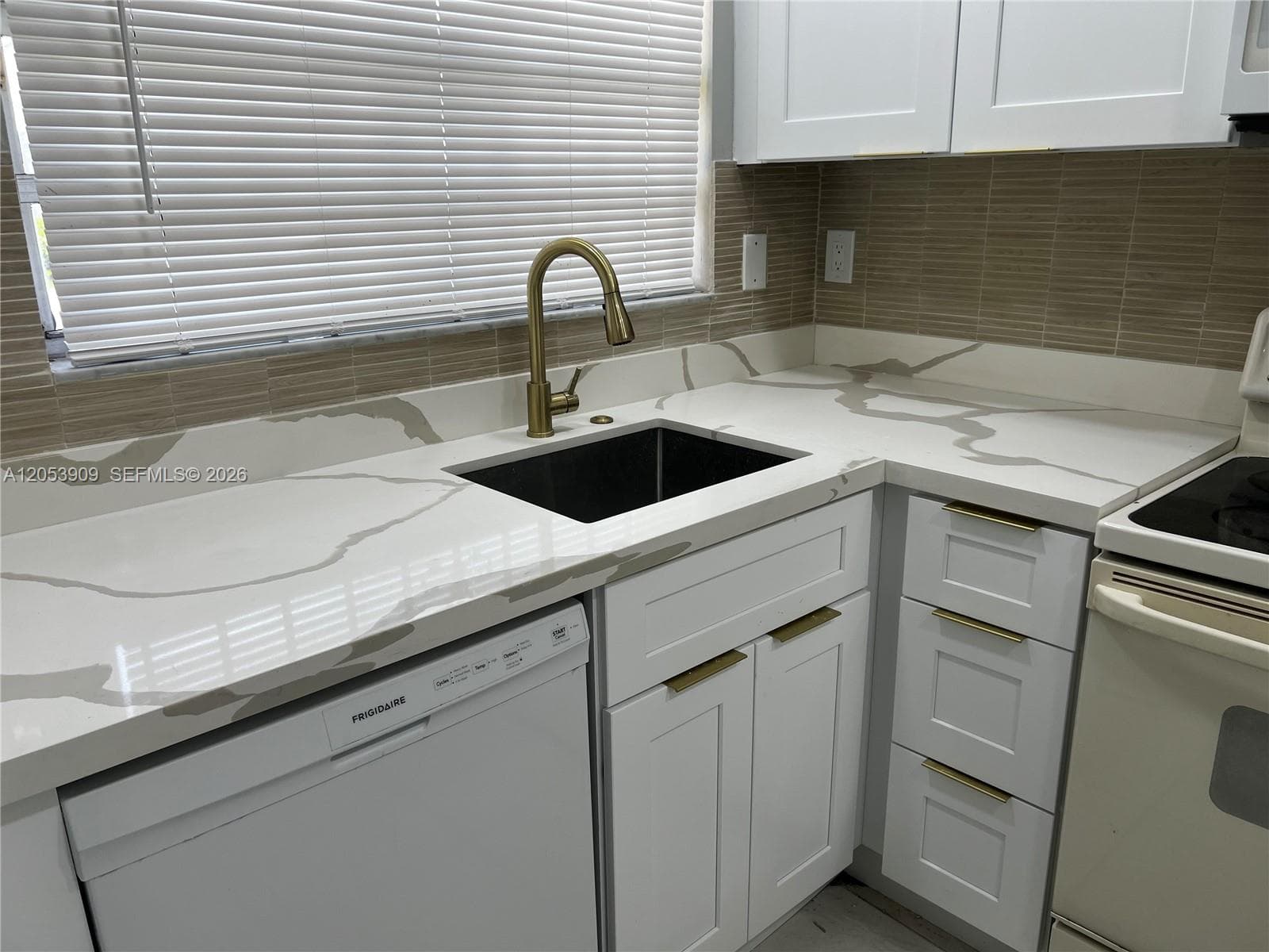 SIERRA RIDGE CONDO A · #2 in Miami - Photo 4
