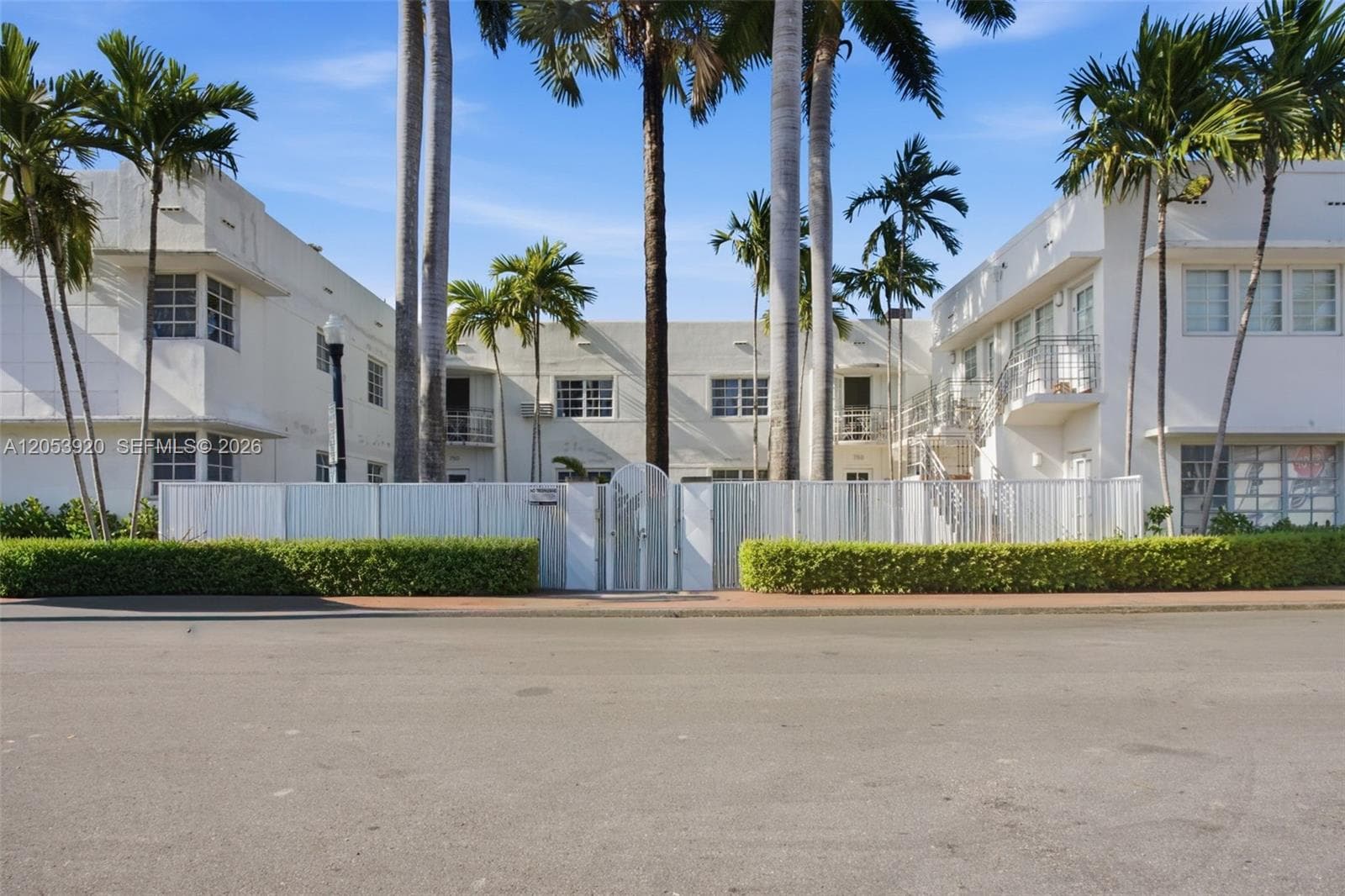 Espanola Court · #5 in Miami Beach - Photo 11