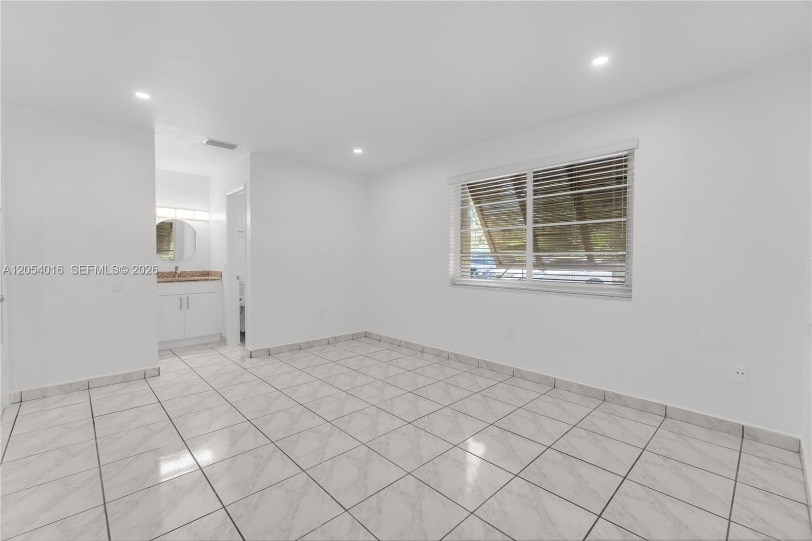 KINGSTON SQUARE CONDO · #I1 in Miami - Photo 13