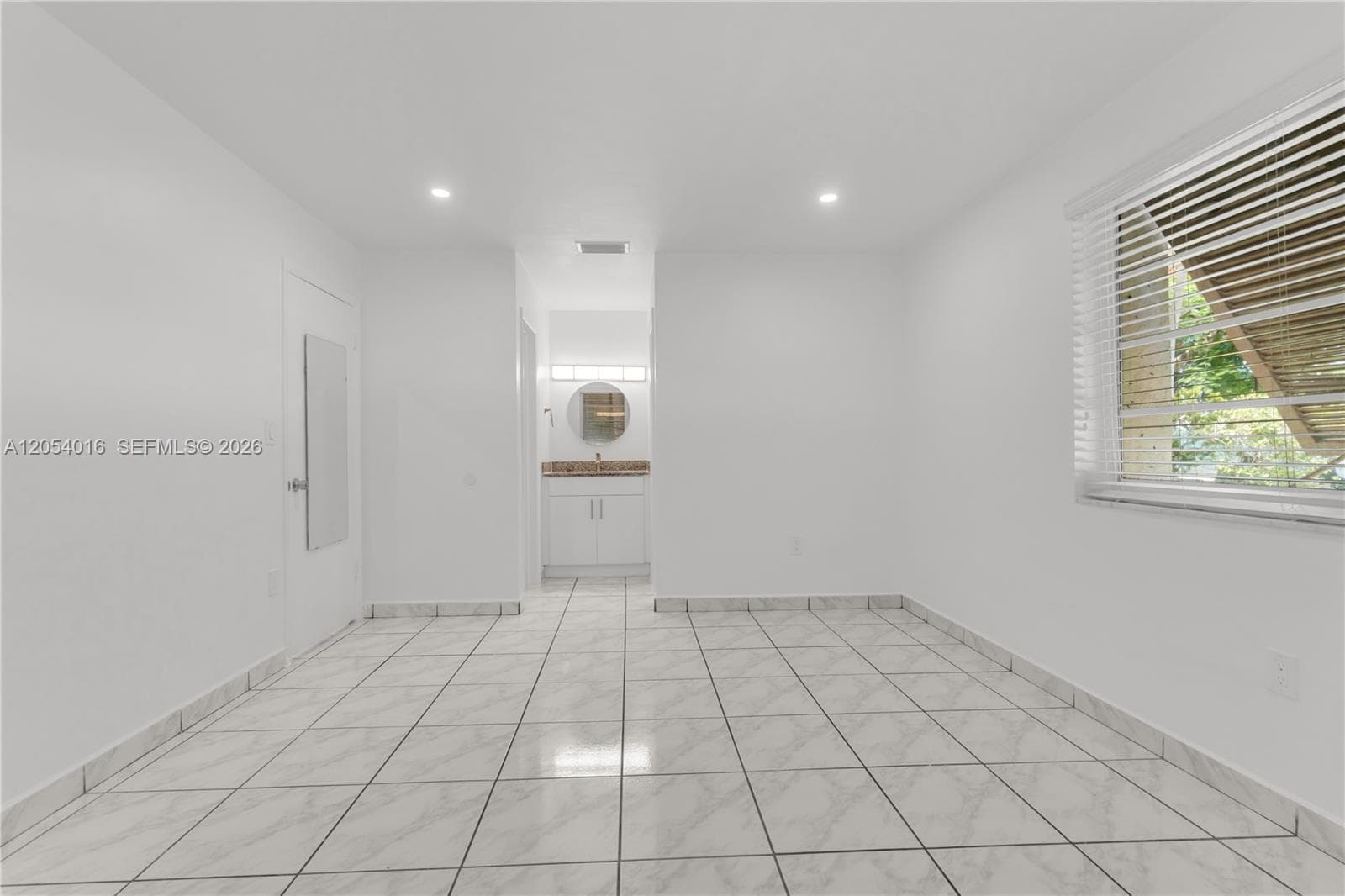 KINGSTON SQUARE CONDO · #I1 in Miami - Photo 12