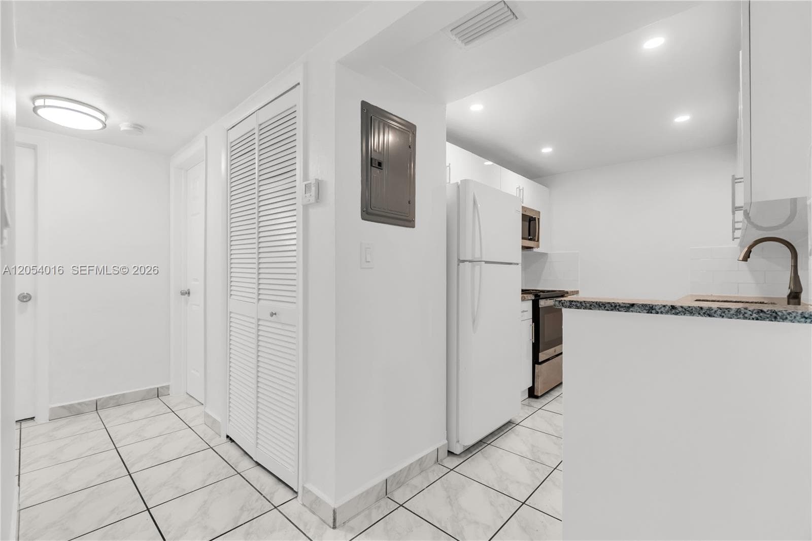 KINGSTON SQUARE CONDO · #I1 in Miami - Photo 33