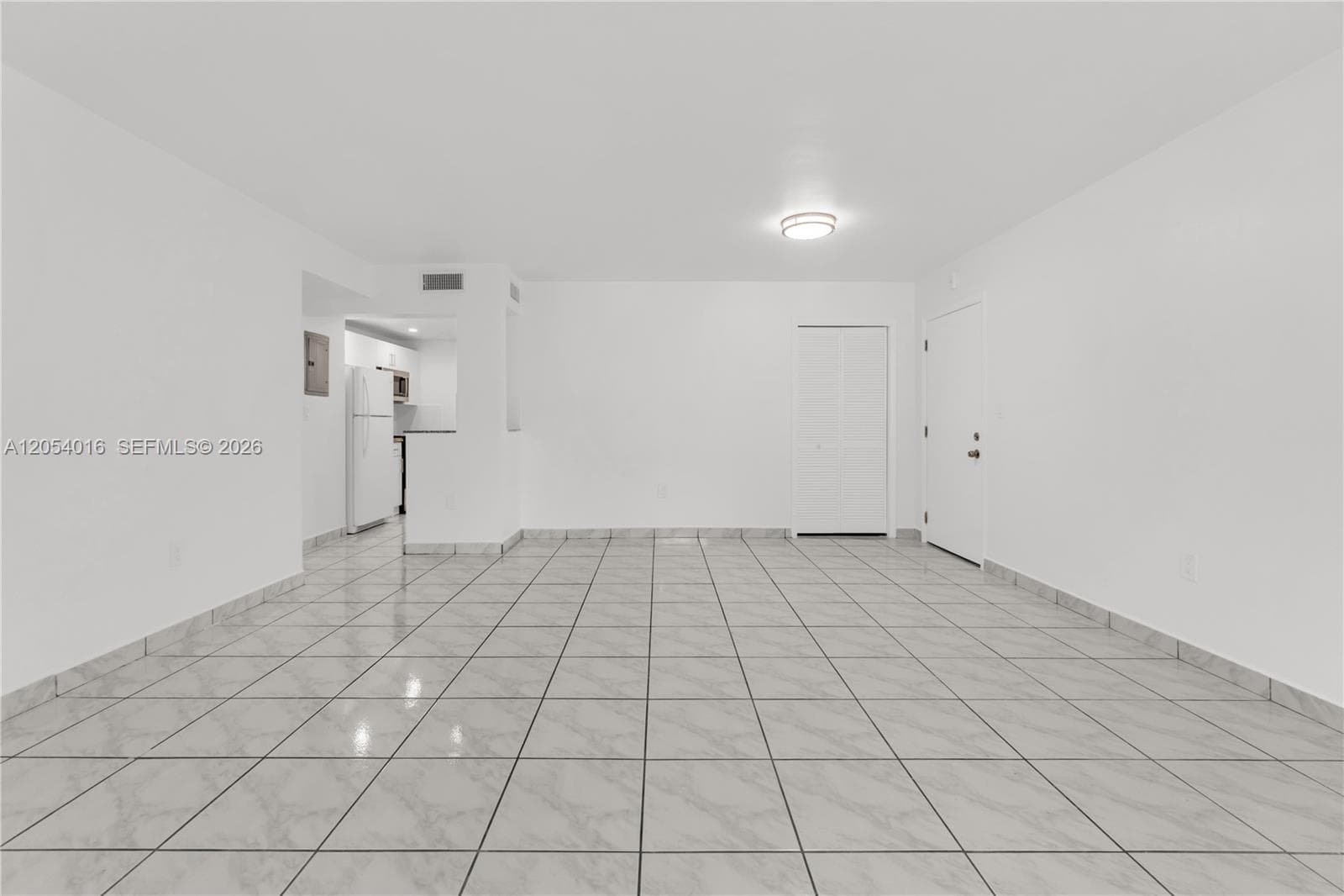 KINGSTON SQUARE CONDO · #I1 in Miami - Photo 8