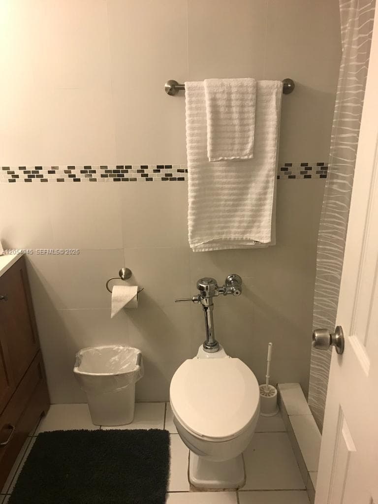 DIPLOMAT GOLF & RACQUET C · #2233 in Hallandale Beach - Photo 6