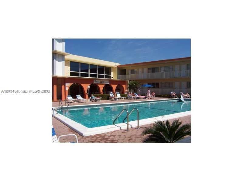 DIPLOMAT GOLF & RACQUET C · #2233 in Hallandale Beach - Photo 8