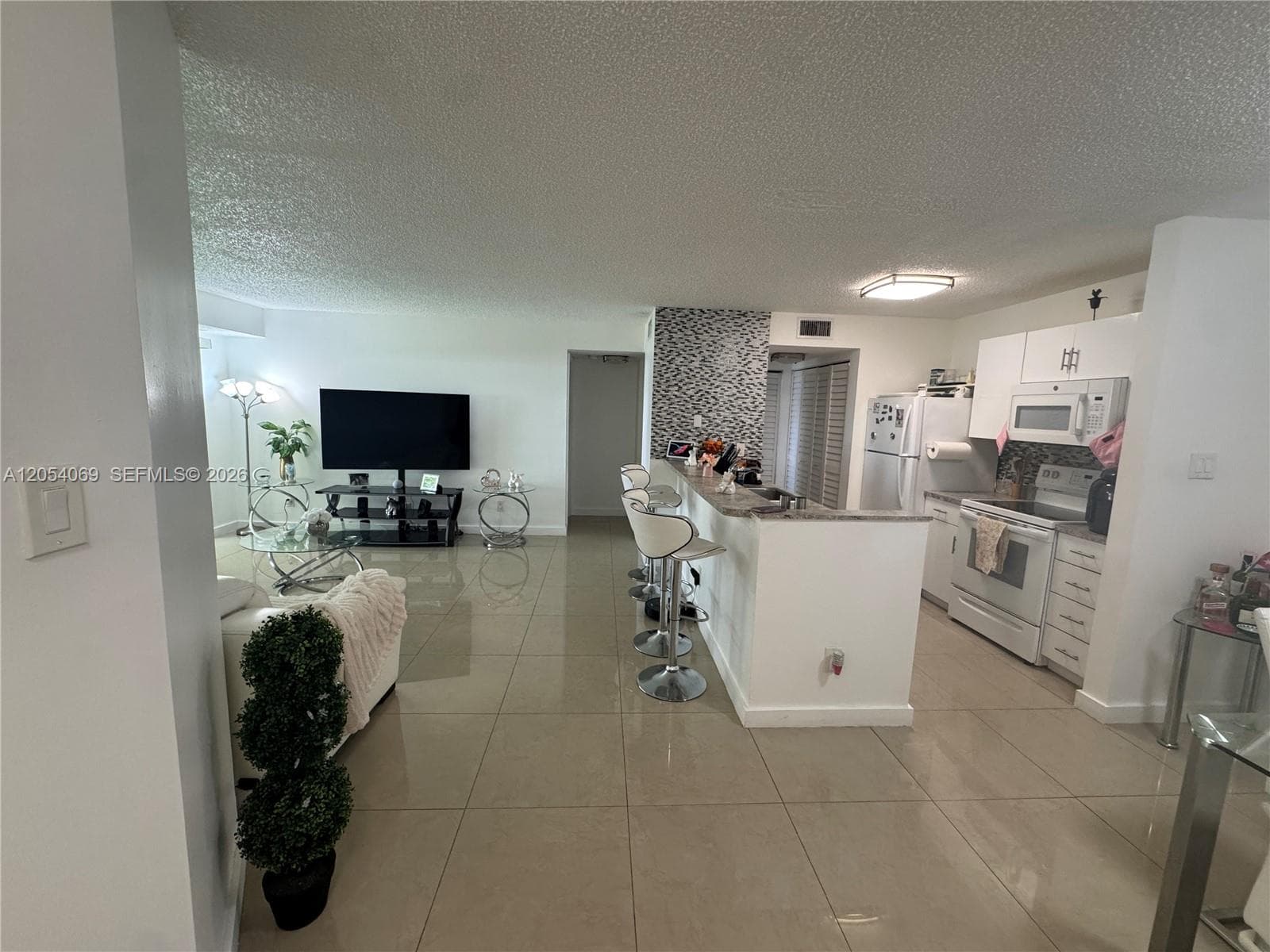 Royal Palm Place · #206 in Miami - Photo 2