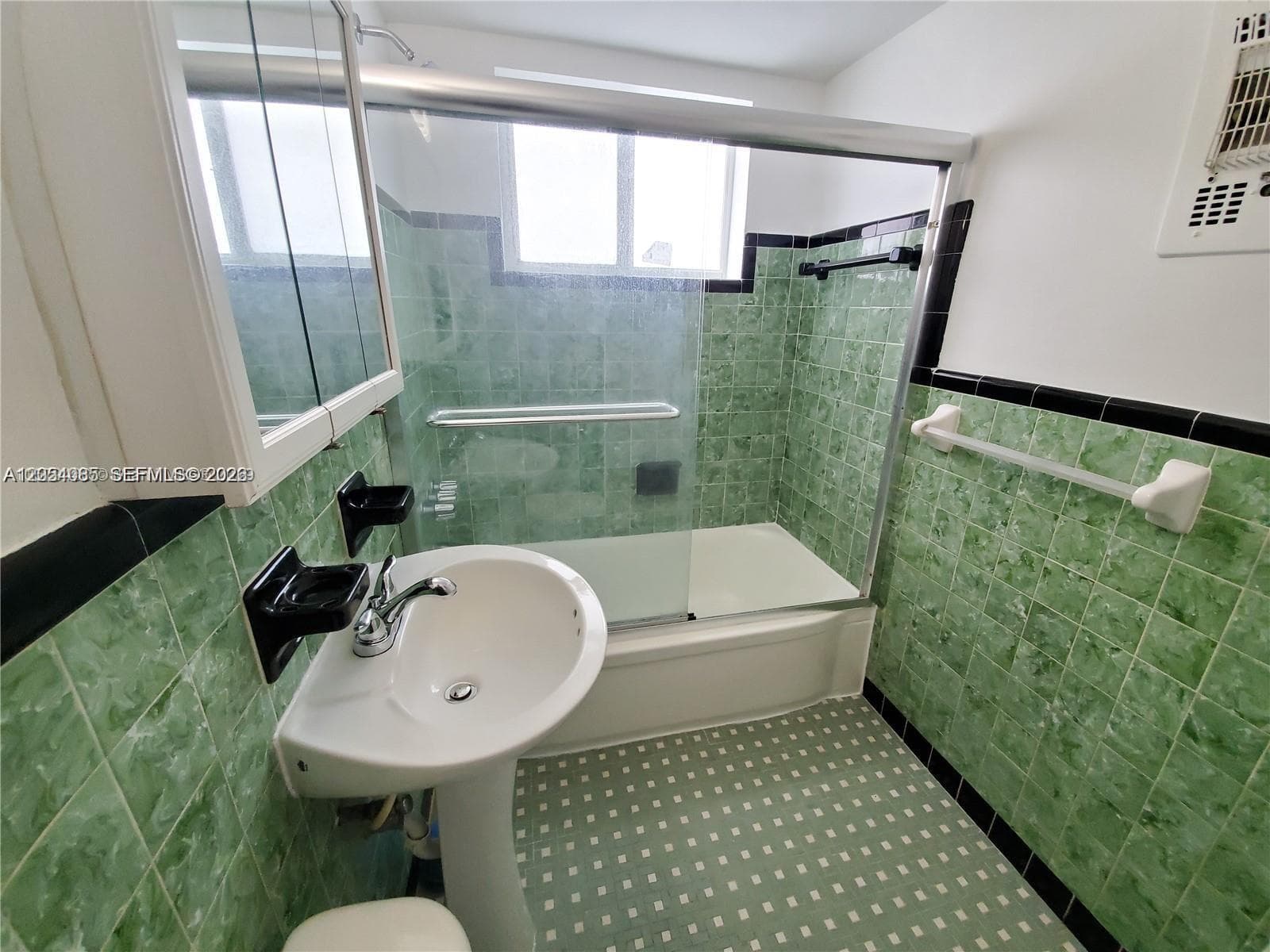 ALUNA CONDO · #2 in Miami Beach - Photo 11