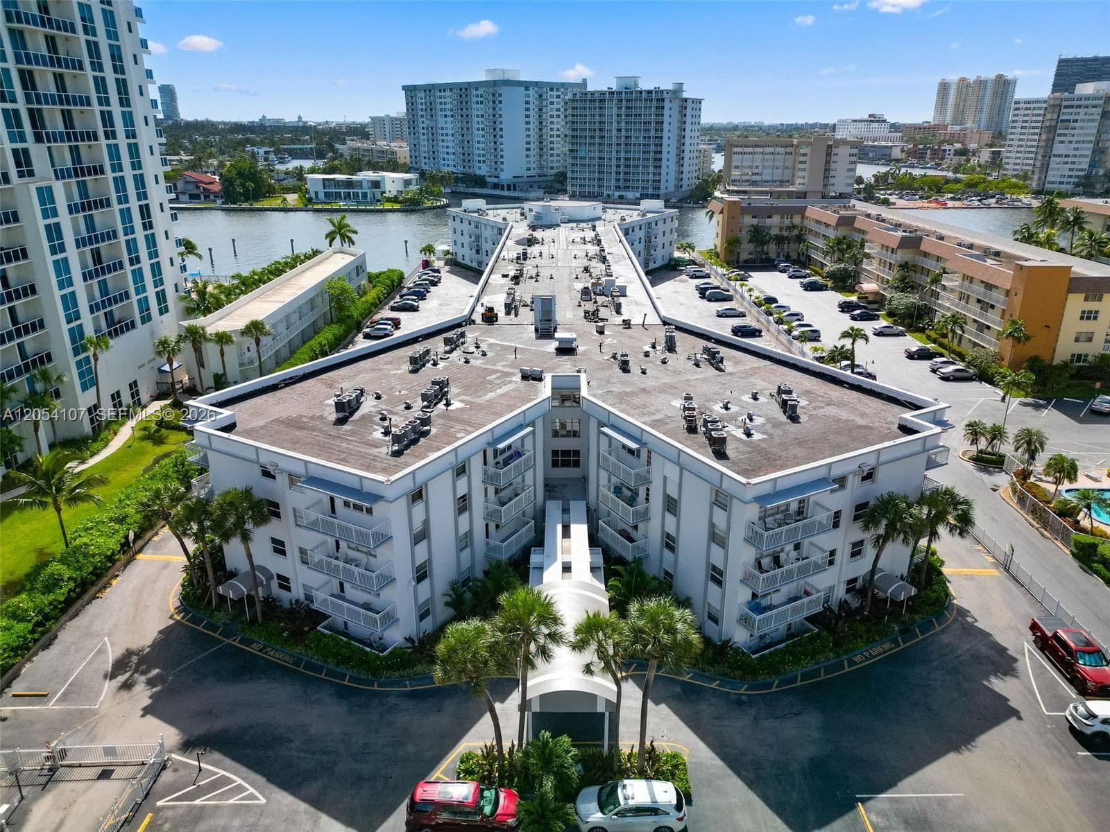 CHELSEA BAYVIEW · #208 in Hallandale Beach - Photo 26