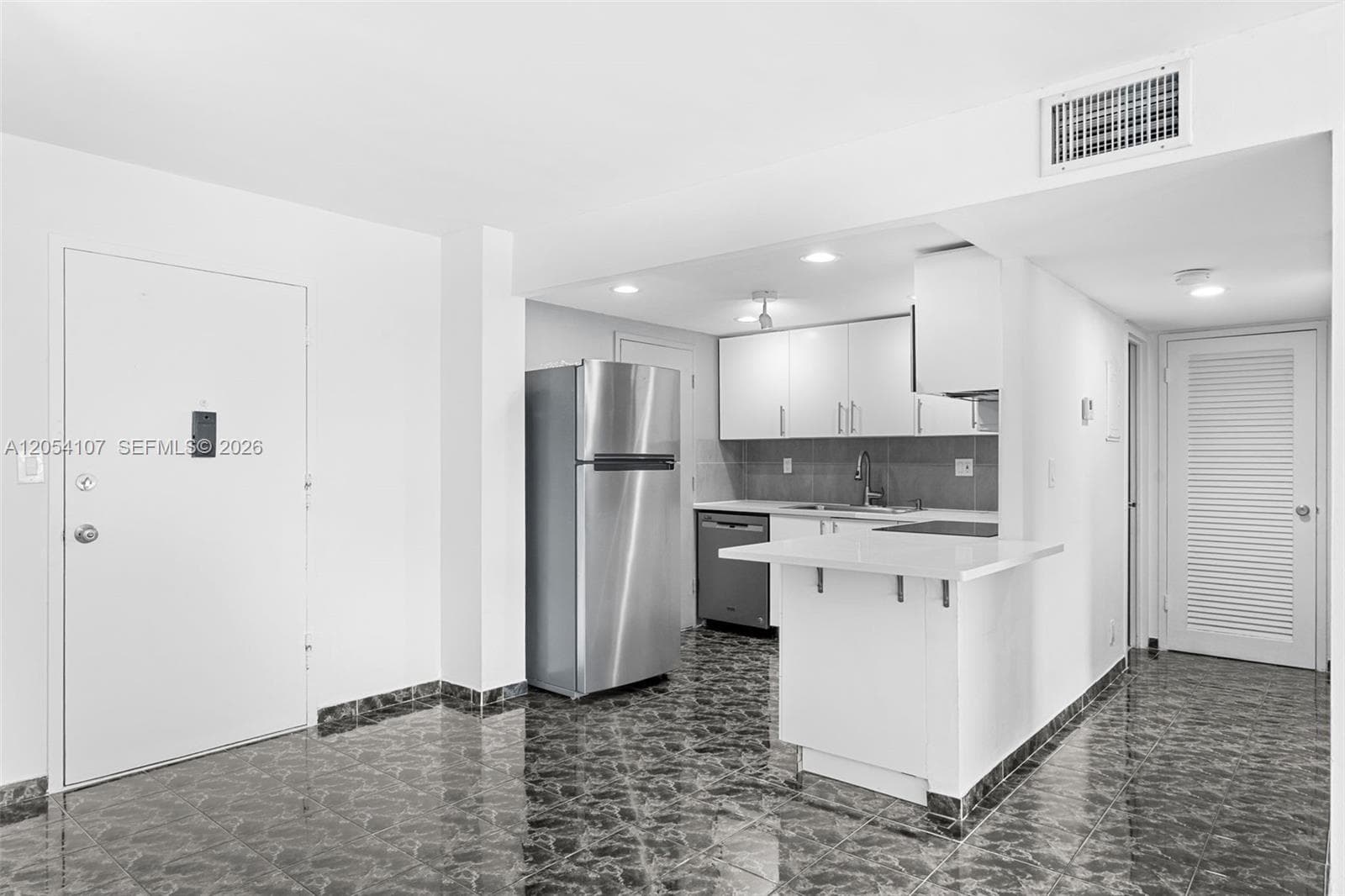 CHELSEA BAYVIEW · #208 in Hallandale Beach - Photo 7