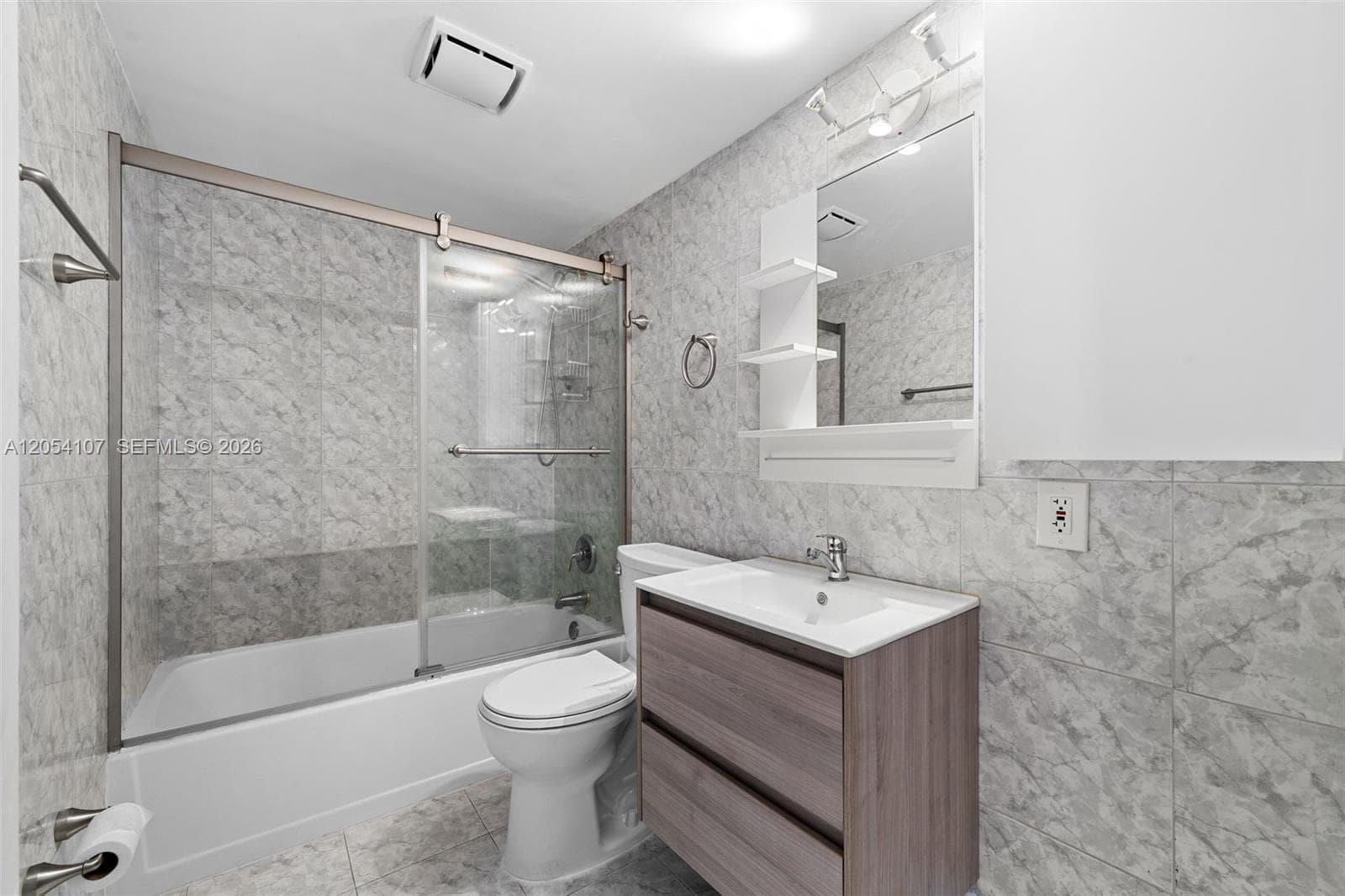 CHELSEA BAYVIEW · #208 in Hallandale Beach - Photo 11