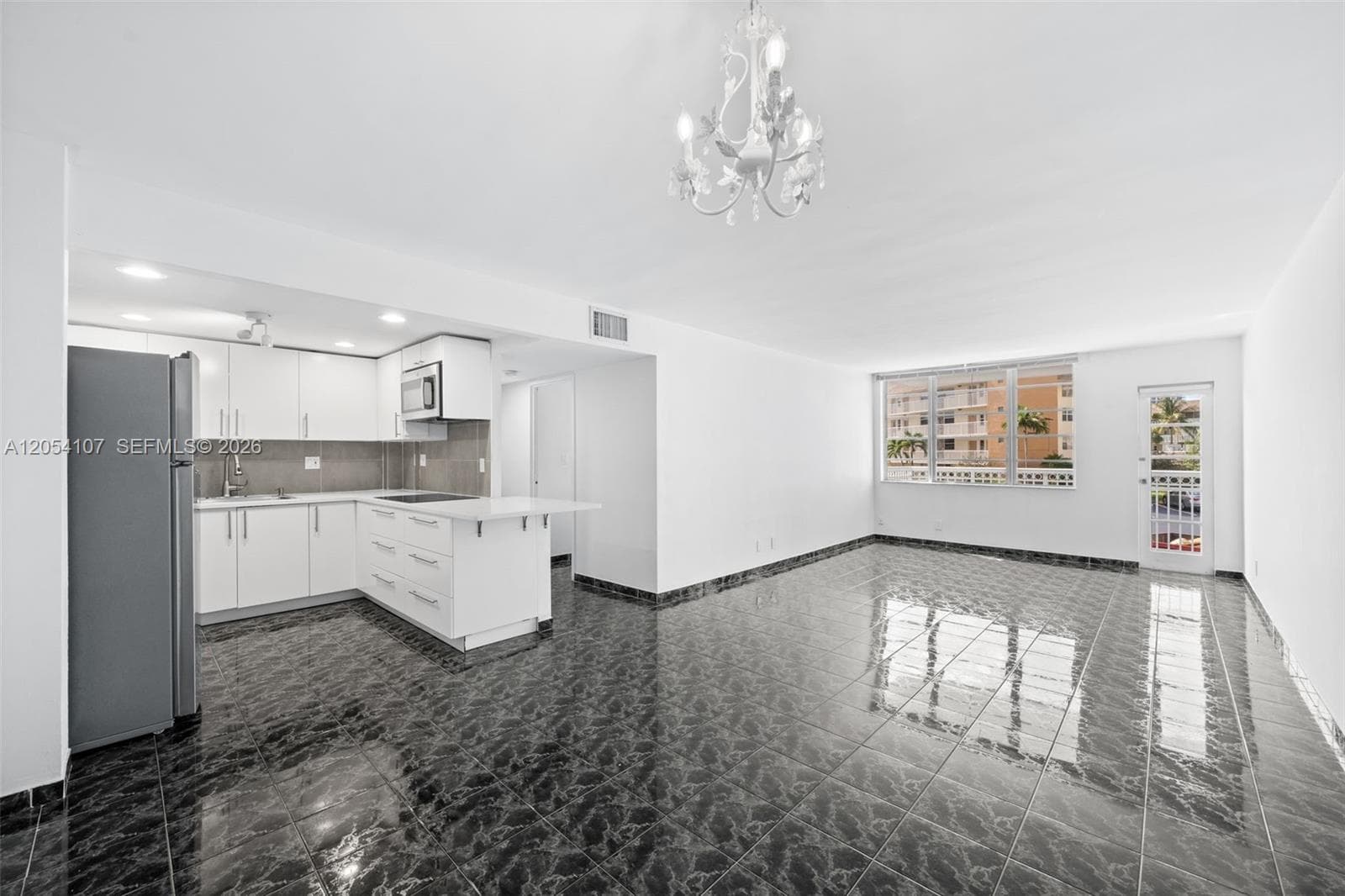 CHELSEA BAYVIEW · #208 in Hallandale Beach - Photo 8