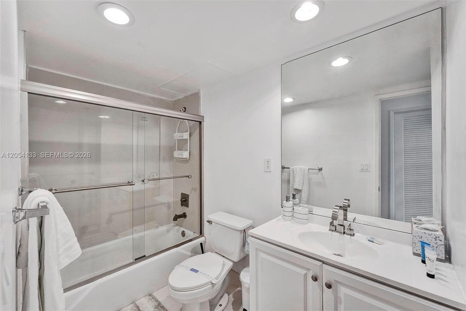 Main bathroom