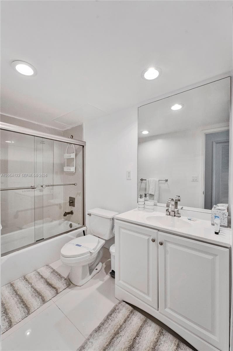 Main bathroom