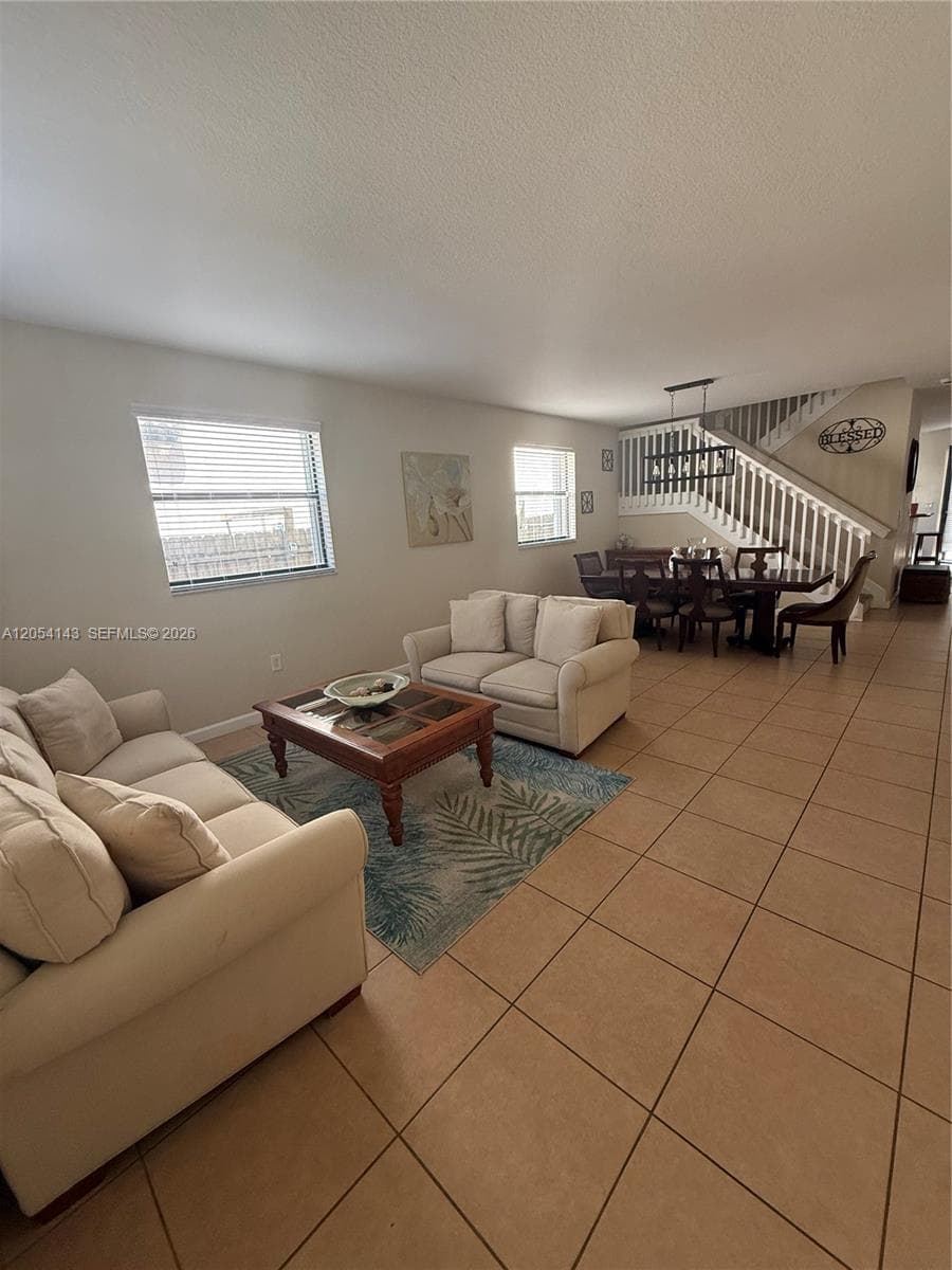 11628 SW 235th St photo 2
