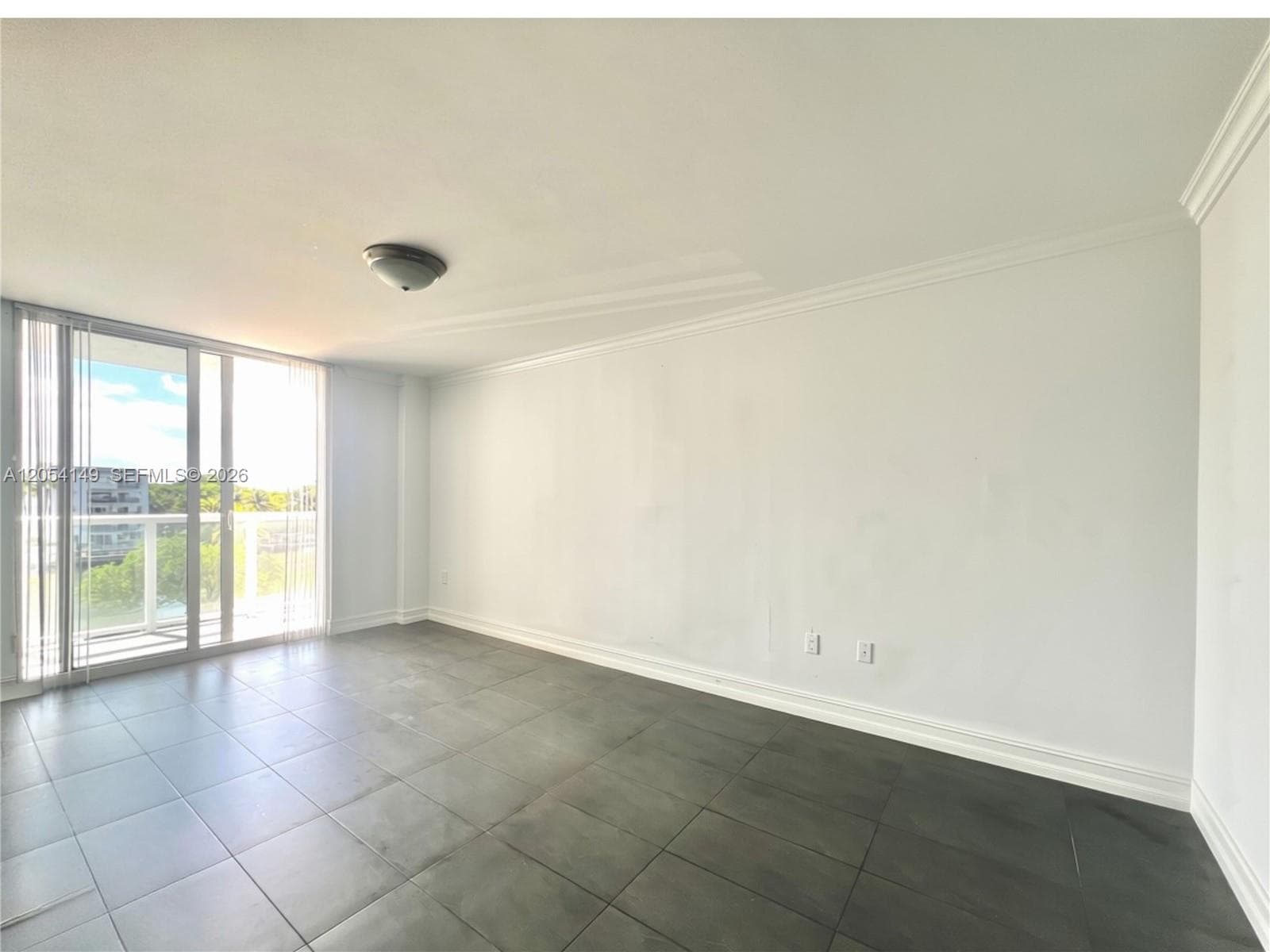 THE ROYAL CLUB CONDO · #402 in Miami Beach - Photo 9