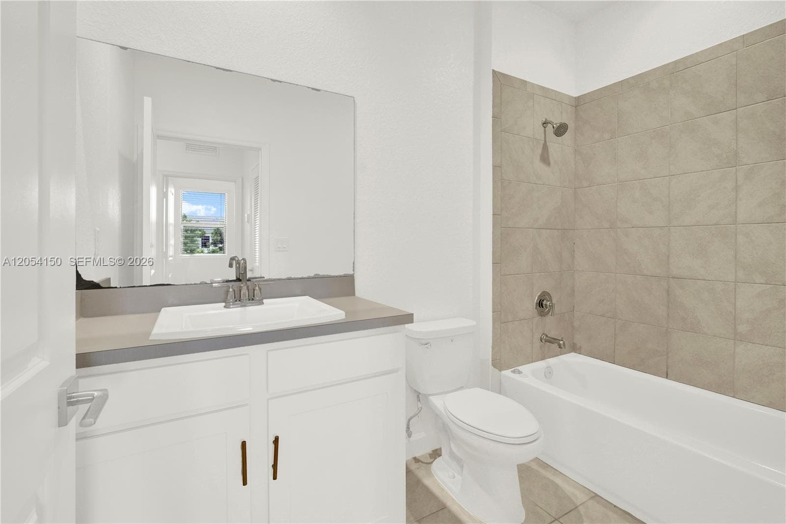 1161 SW 8th Ave photo 16