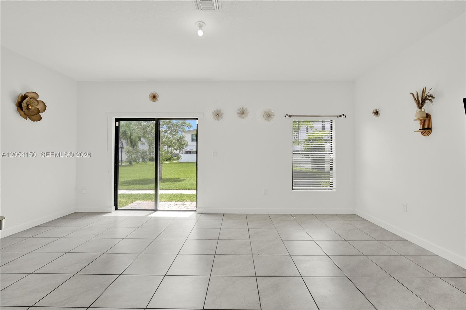 1161 SW 8th Ave photo 5