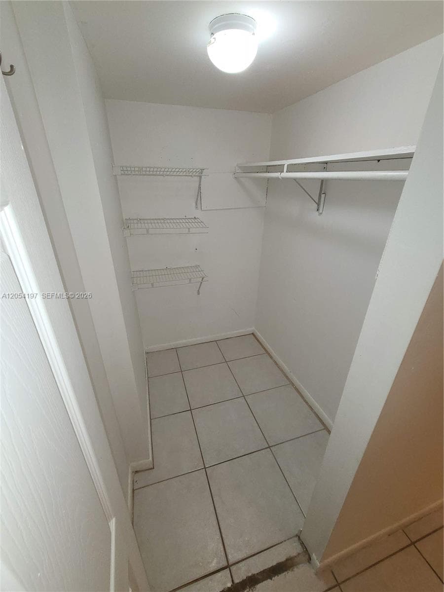 BAY POINT EAST CONDO · #206 in Miami Beach - Photo 32