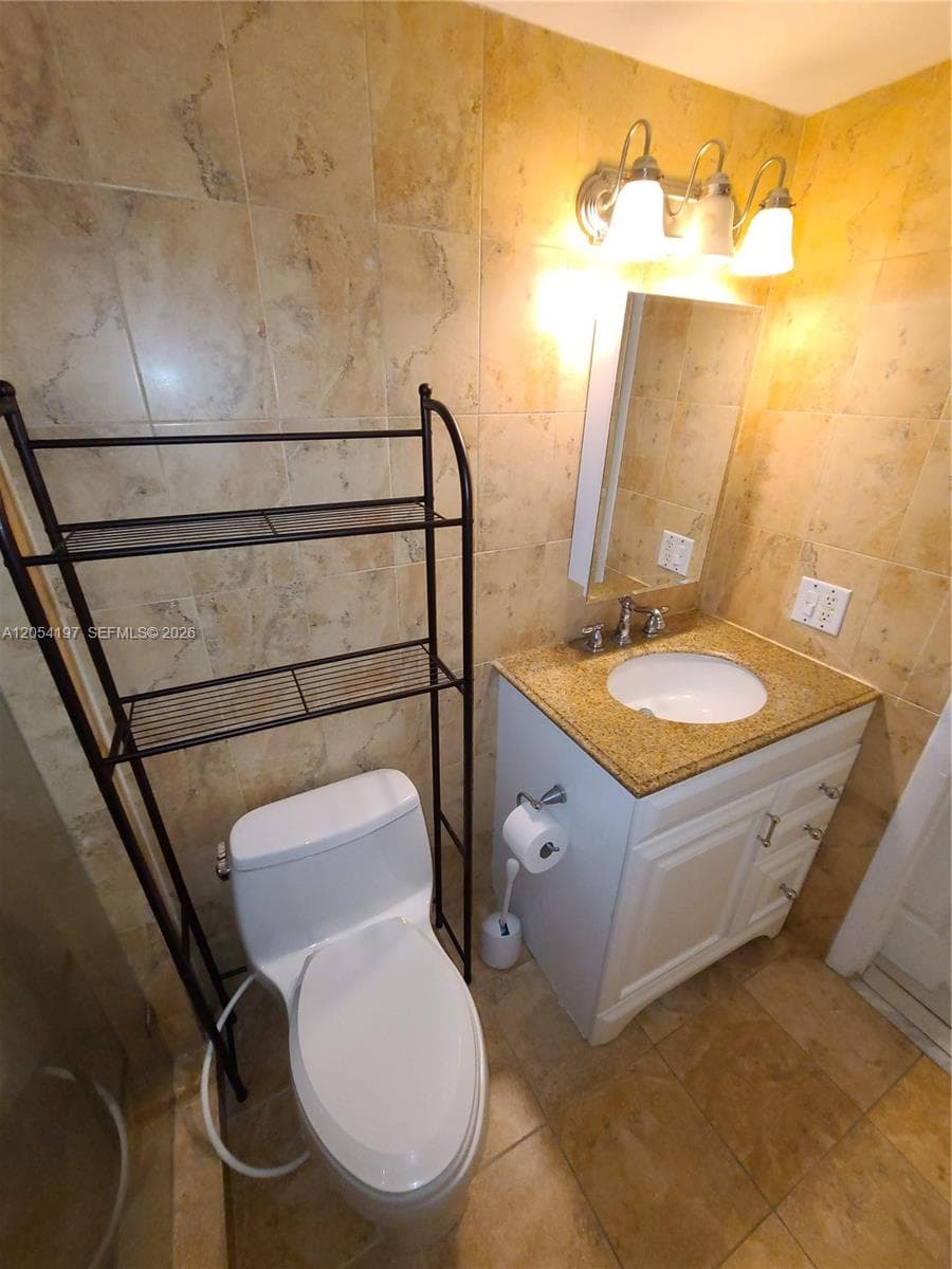 BAY POINT EAST CONDO · #206 in Miami Beach - Photo 34