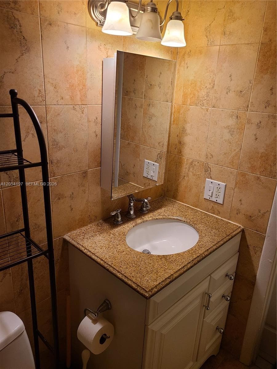 BAY POINT EAST CONDO · #206 in Miami Beach - Photo 37