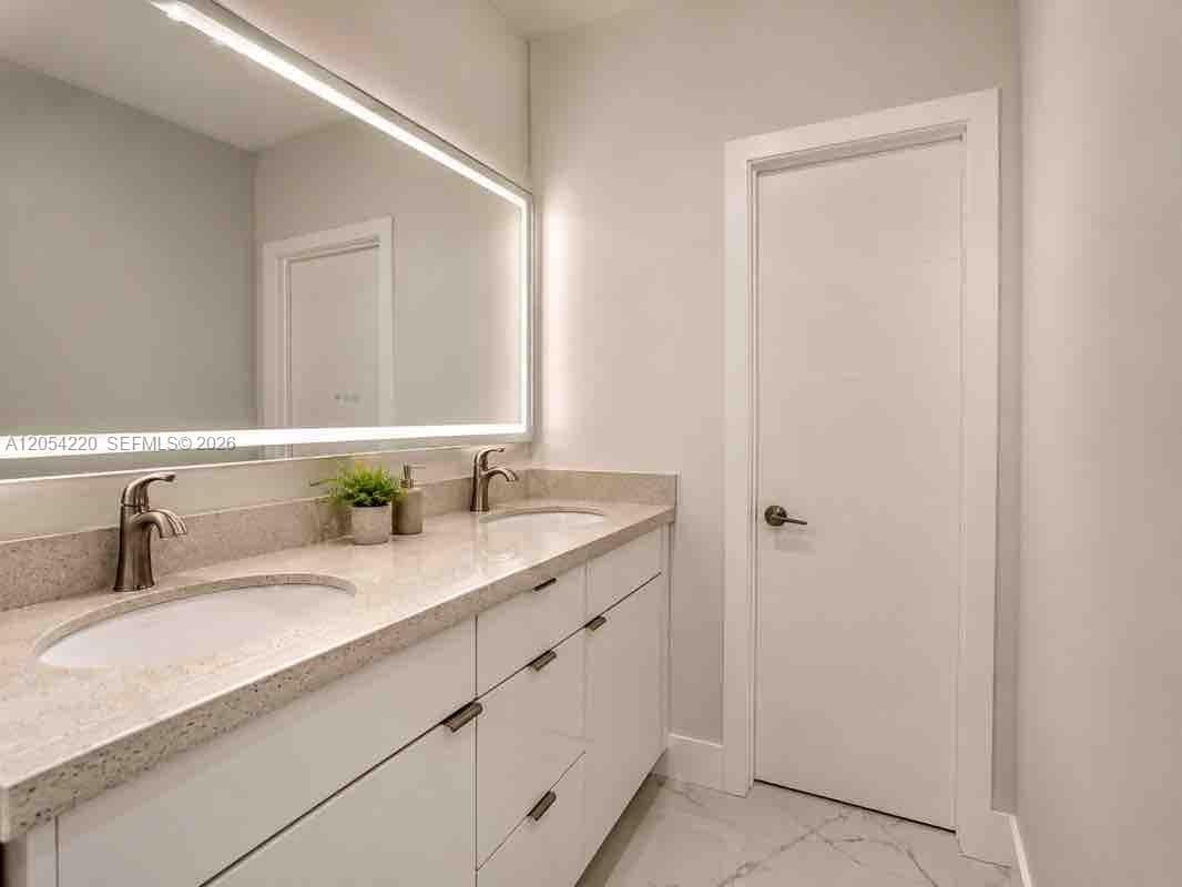 ARLEN HOUSE WEST CONDO · #232 in Sunny Isles Beach - Photo 9