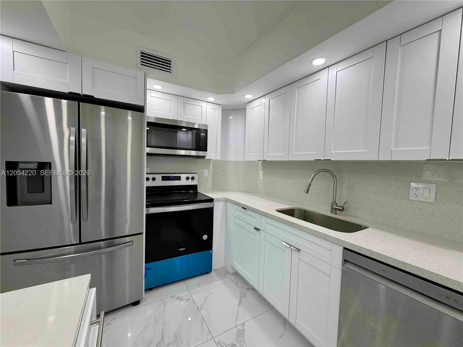 ARLEN HOUSE WEST CONDO · #232 in Sunny Isles Beach - Photo 4