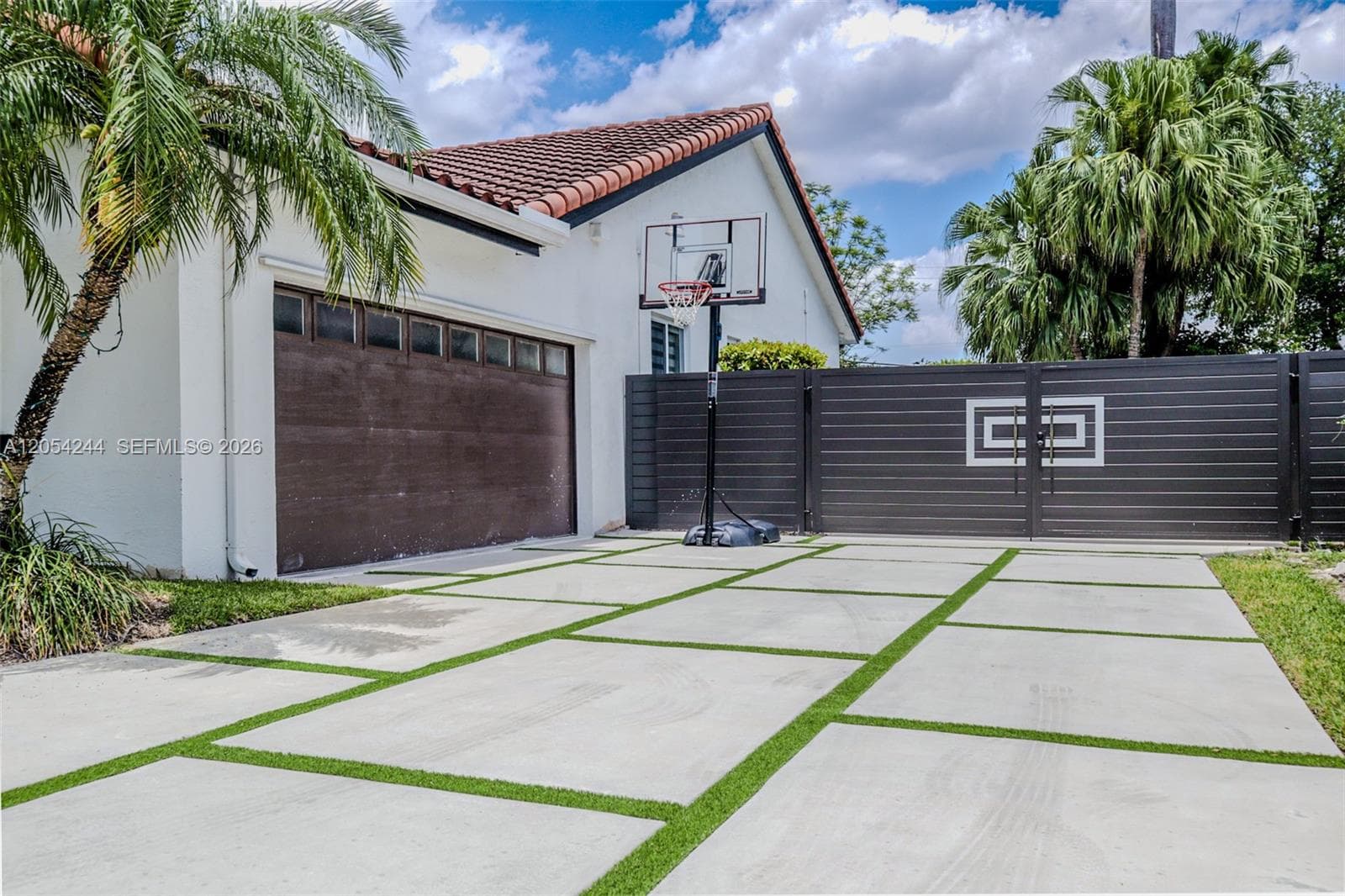 11929 SW 72 TER photo 2