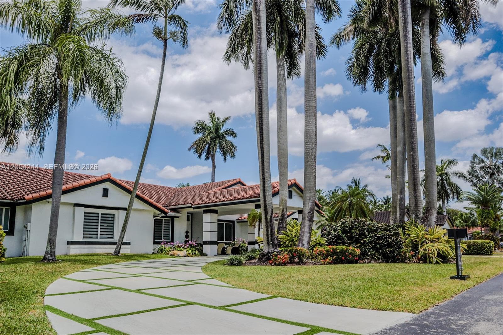 11929 SW 72 TER photo 3