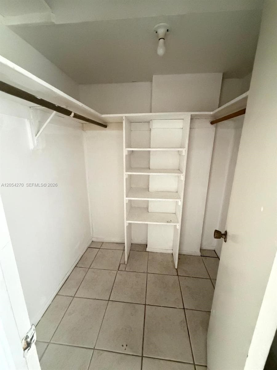 THREE HORIZONS EAST CONDO · #402 in North Miami - Photo 6