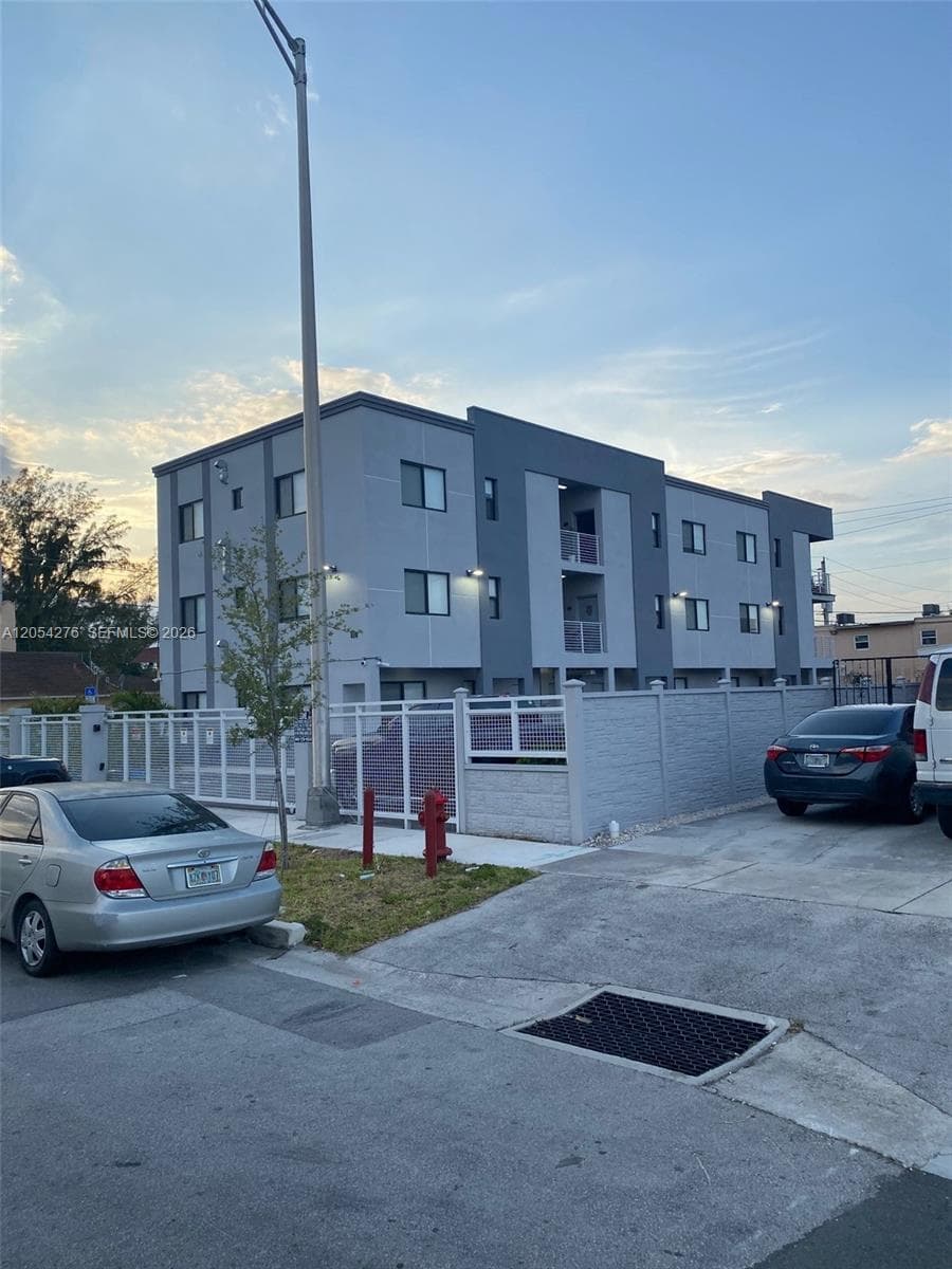 Los MolinosNew Development · #201 in Hialeah - Photo 2