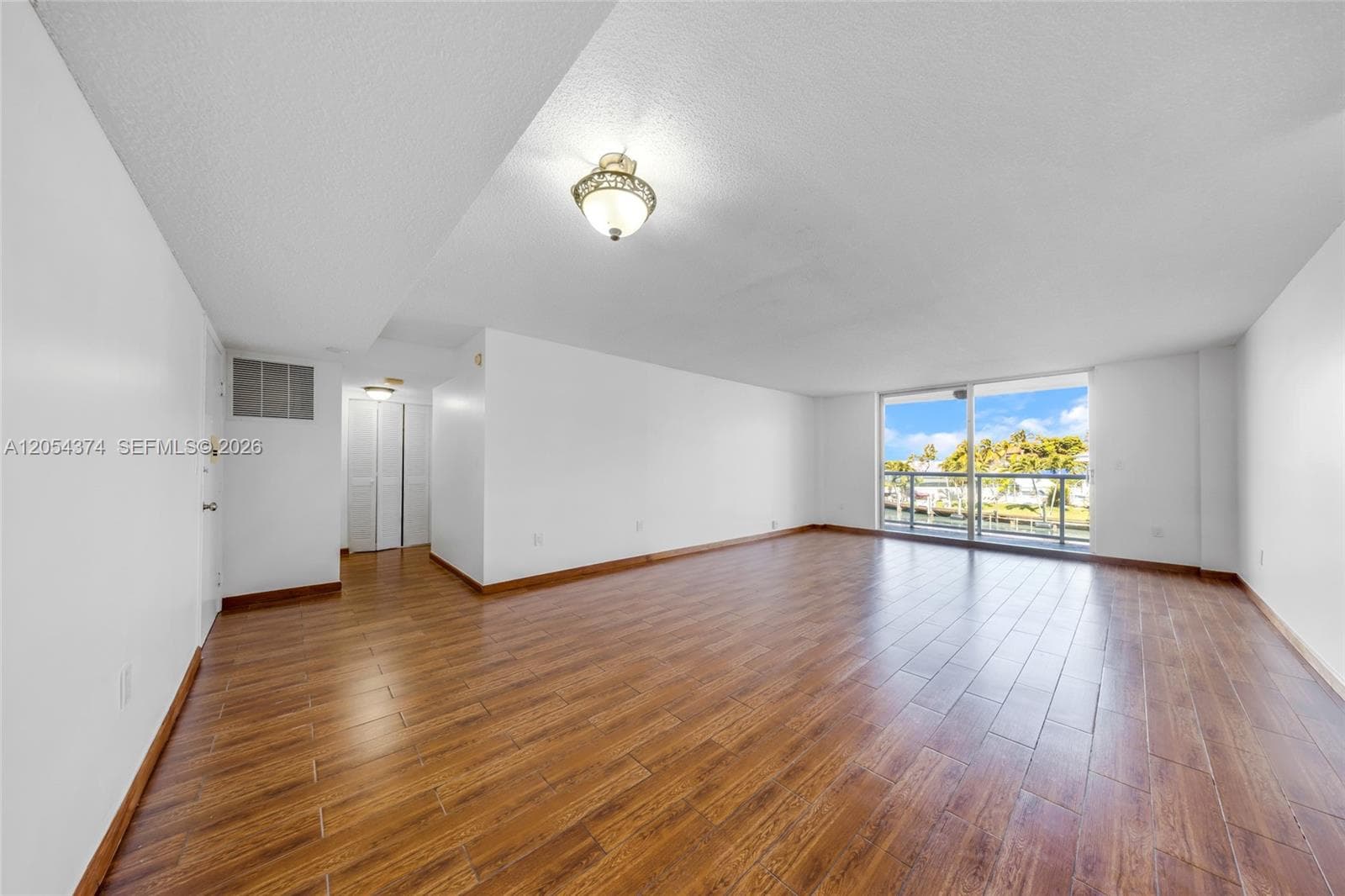 Stratford House Condo · #215 in North Miami Beach - Photo 9