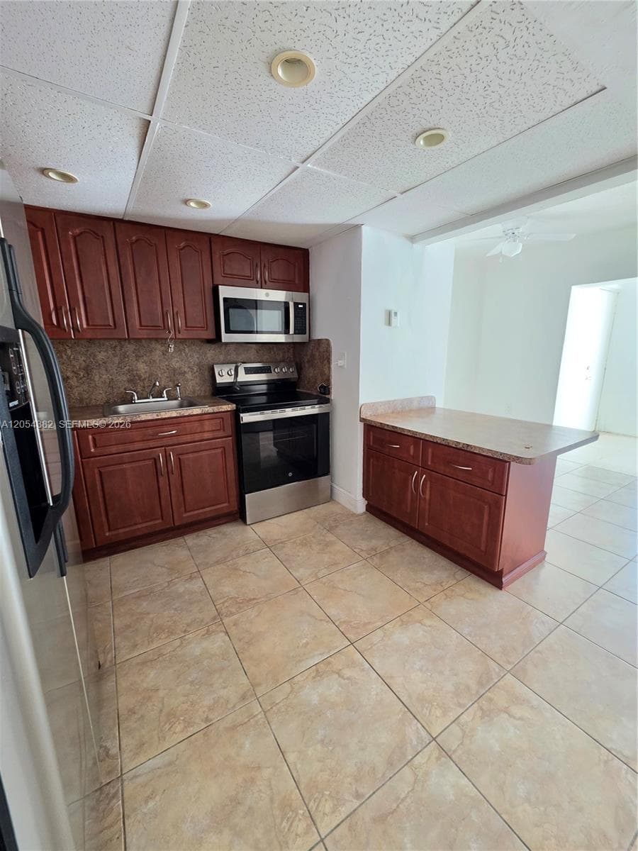 SWISS CHALET SOUTH CONDO · #J2 in Sweetwater - Photo 8