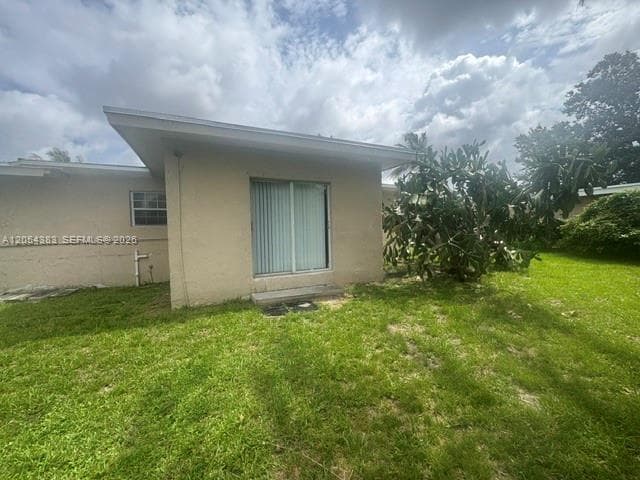 374 NE 171 Street photo 13