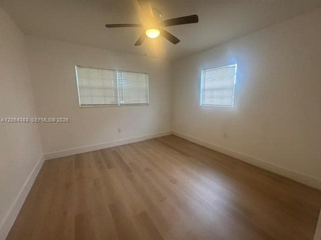 374 NE 171 Street photo 9