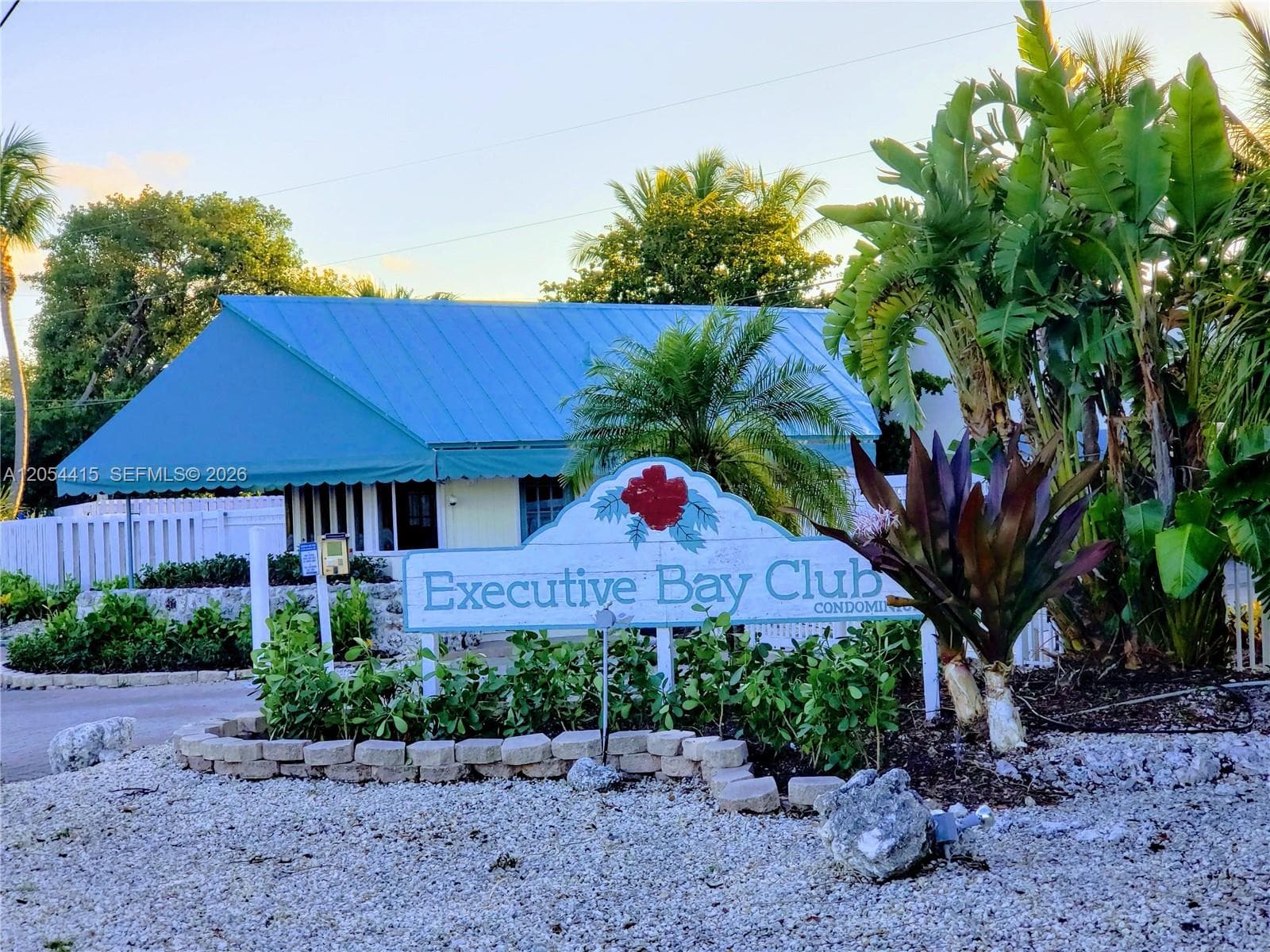 Executive Bsy · #E4 in Plantation Key - Photo 1