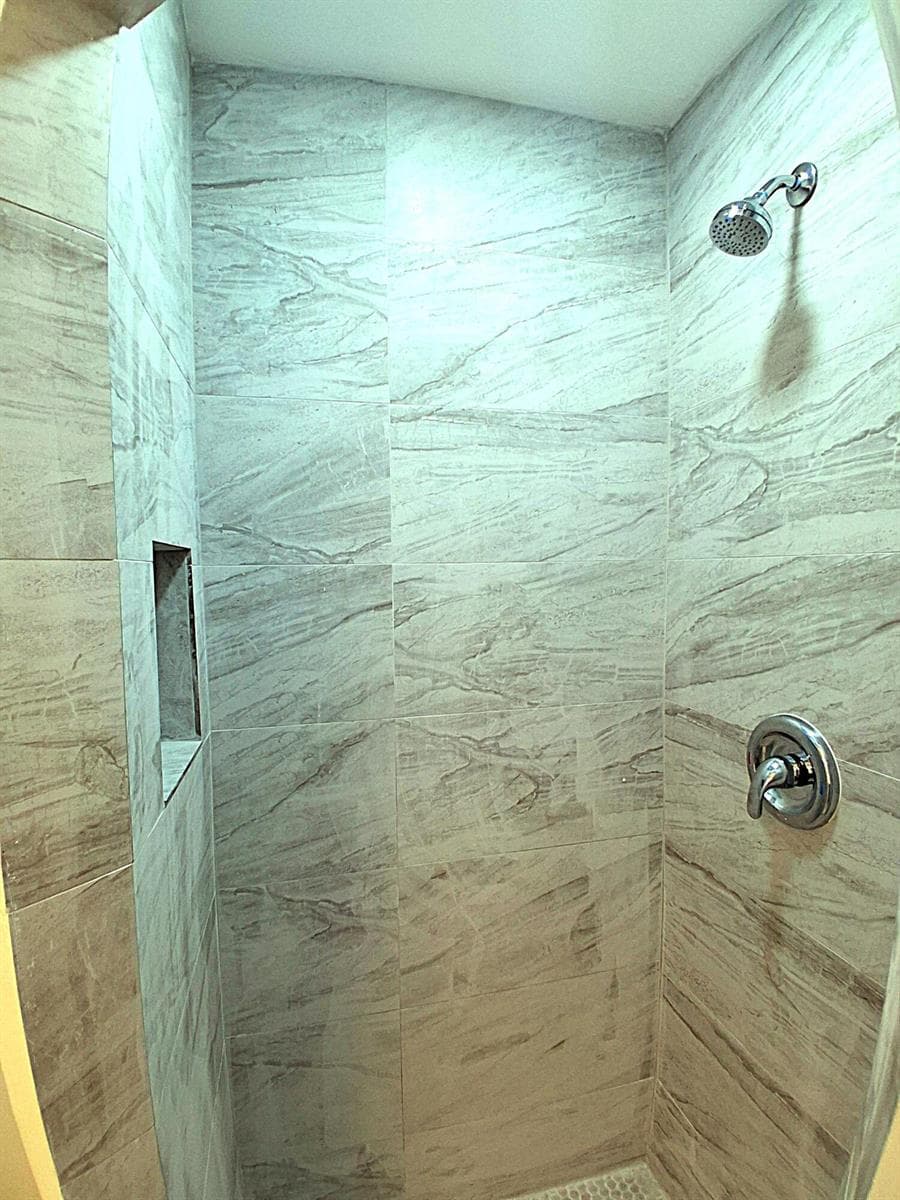 625 shower