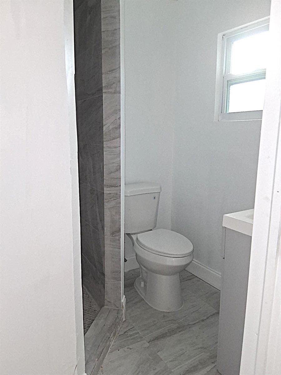 625 45th bath