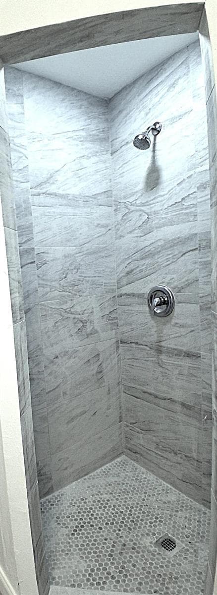 625 full shower