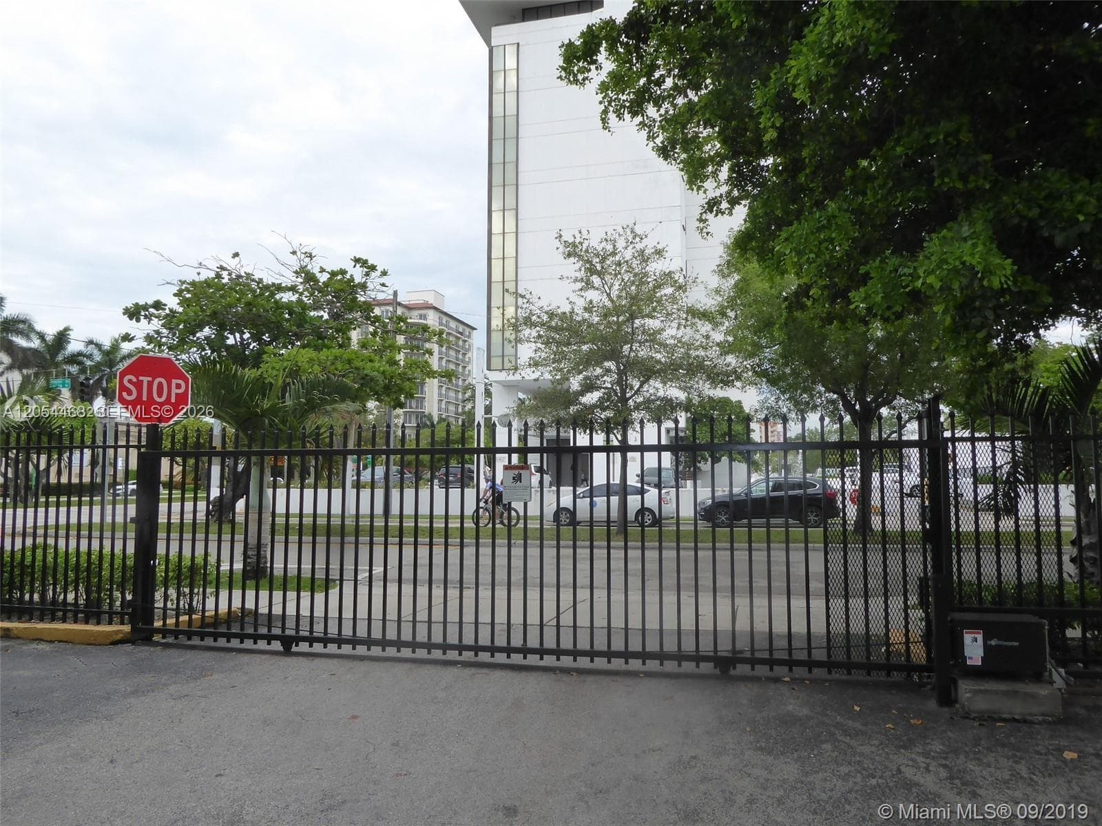 CORAL WAY MANOR · #503 in Miami - Photo 16