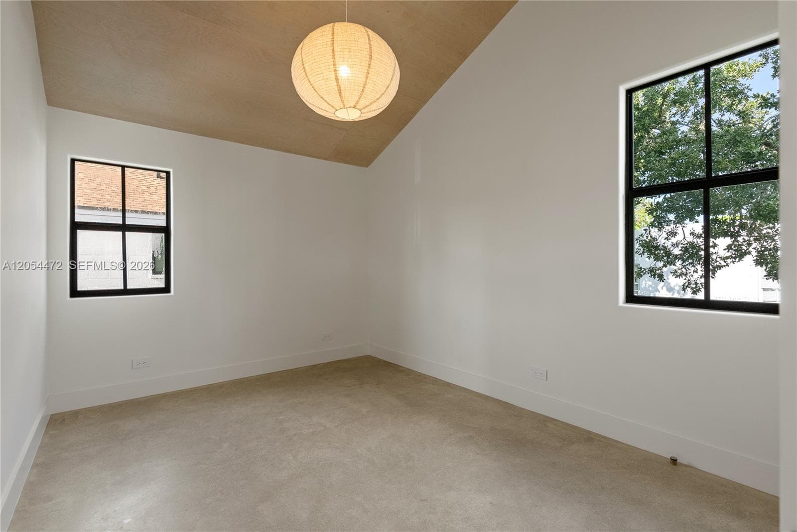 3603 Thomas Ave photo 6