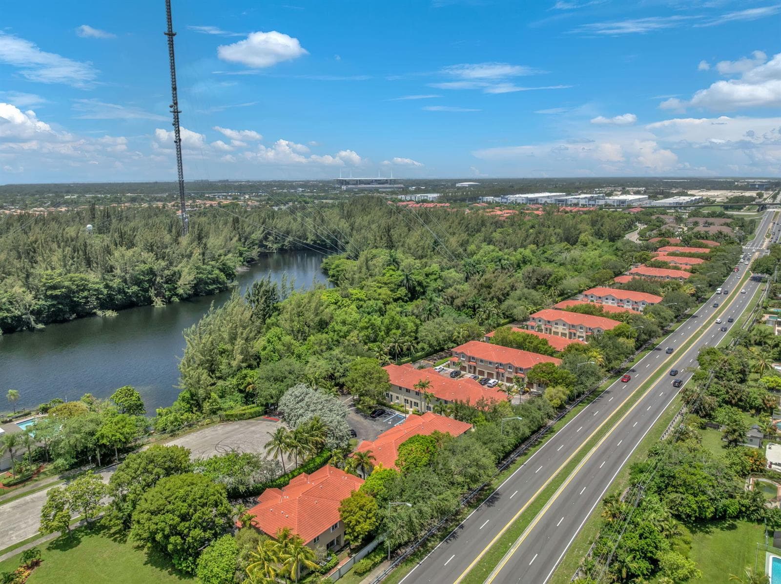 11-web-or-mls-DJI_0896