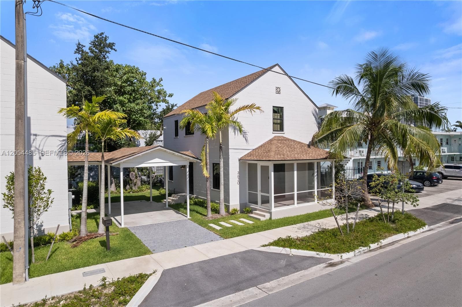 3620 Plaza Street photo 2