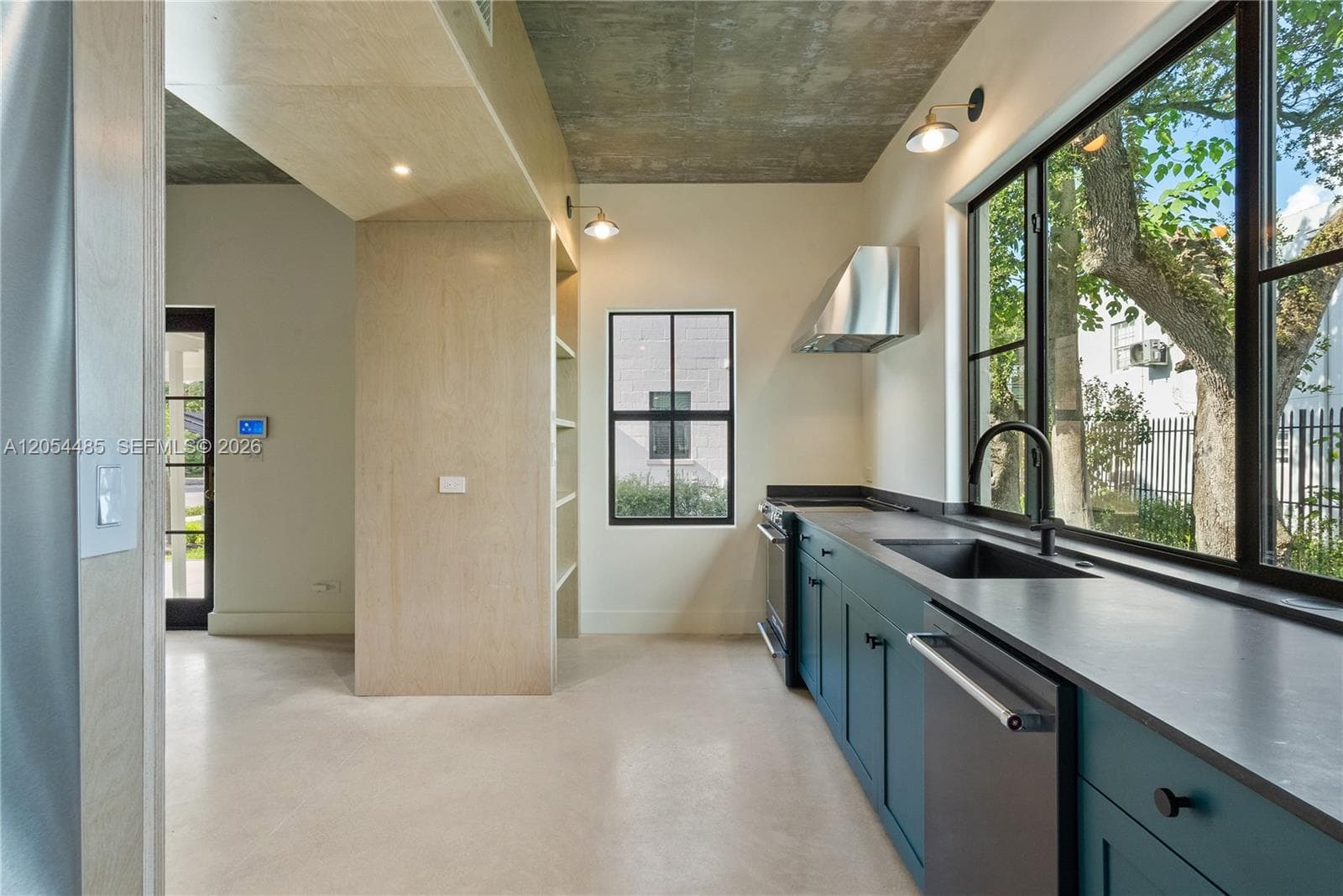3620 Plaza Street photo 14