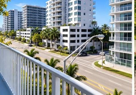 MARBELLA BY THE GROVE CON · #505 in Miami - Photo 8