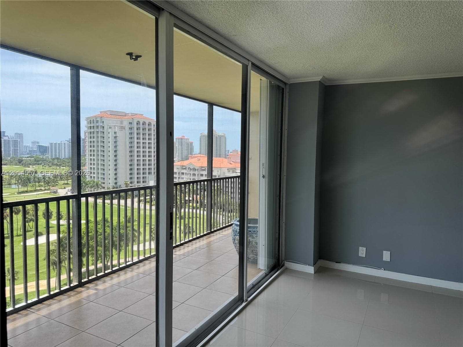 CORONADO CONDO TOWER I · #1206 in Aventura - Photo 9