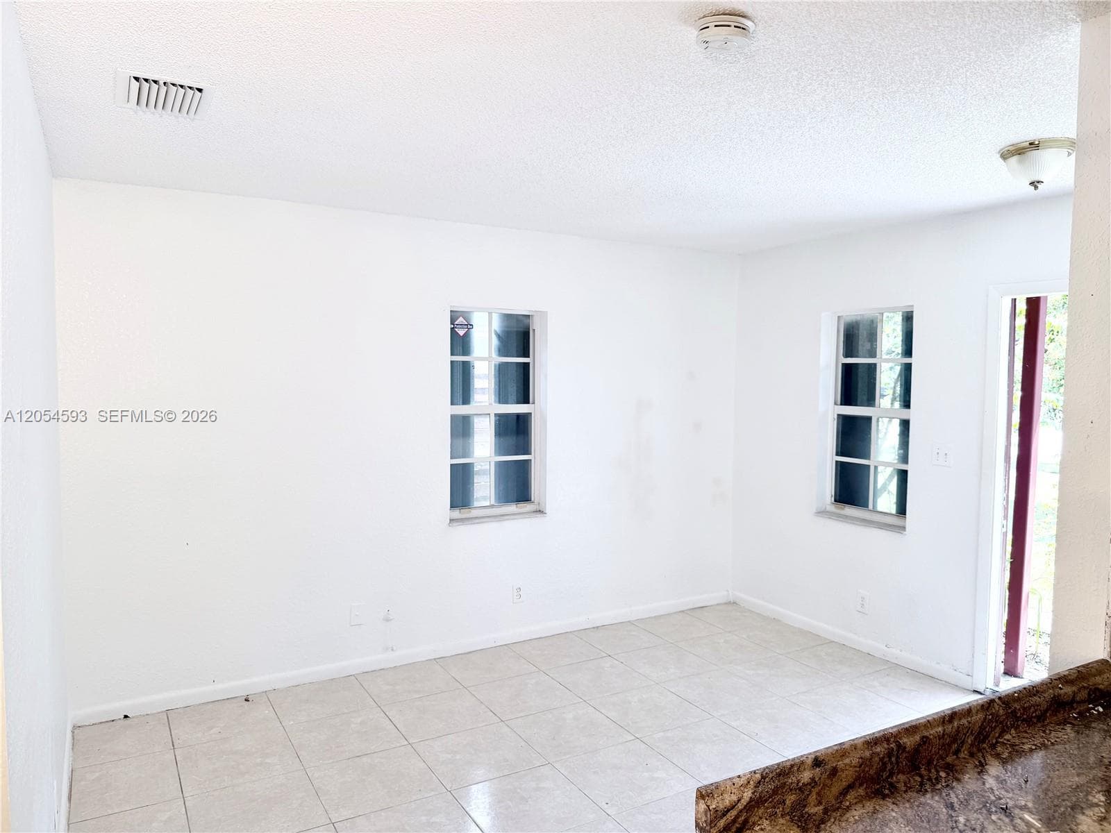 1561 NW 7th Ter photo 7